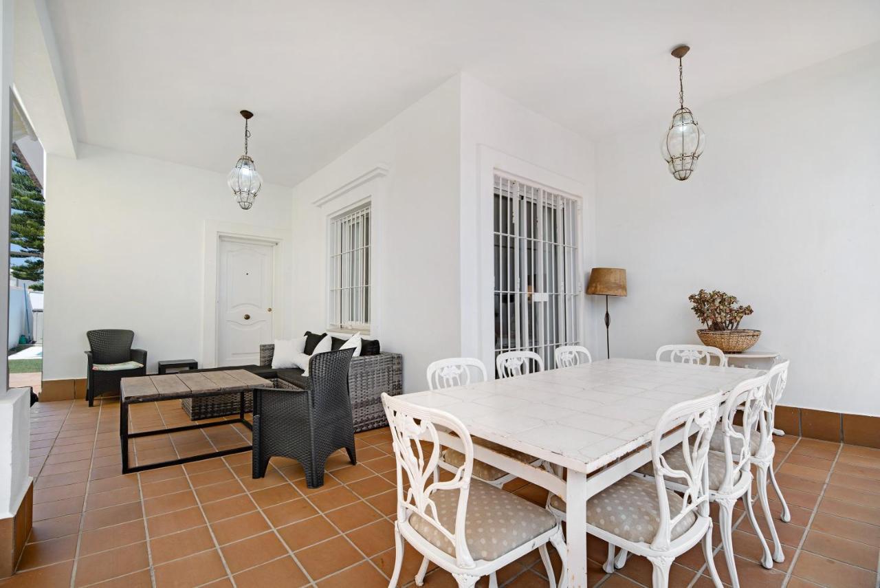 הוילה צ'יקלנה דה לה פרונטרה Casa Abedul Sancti Petri מראה חיצוני תמונה