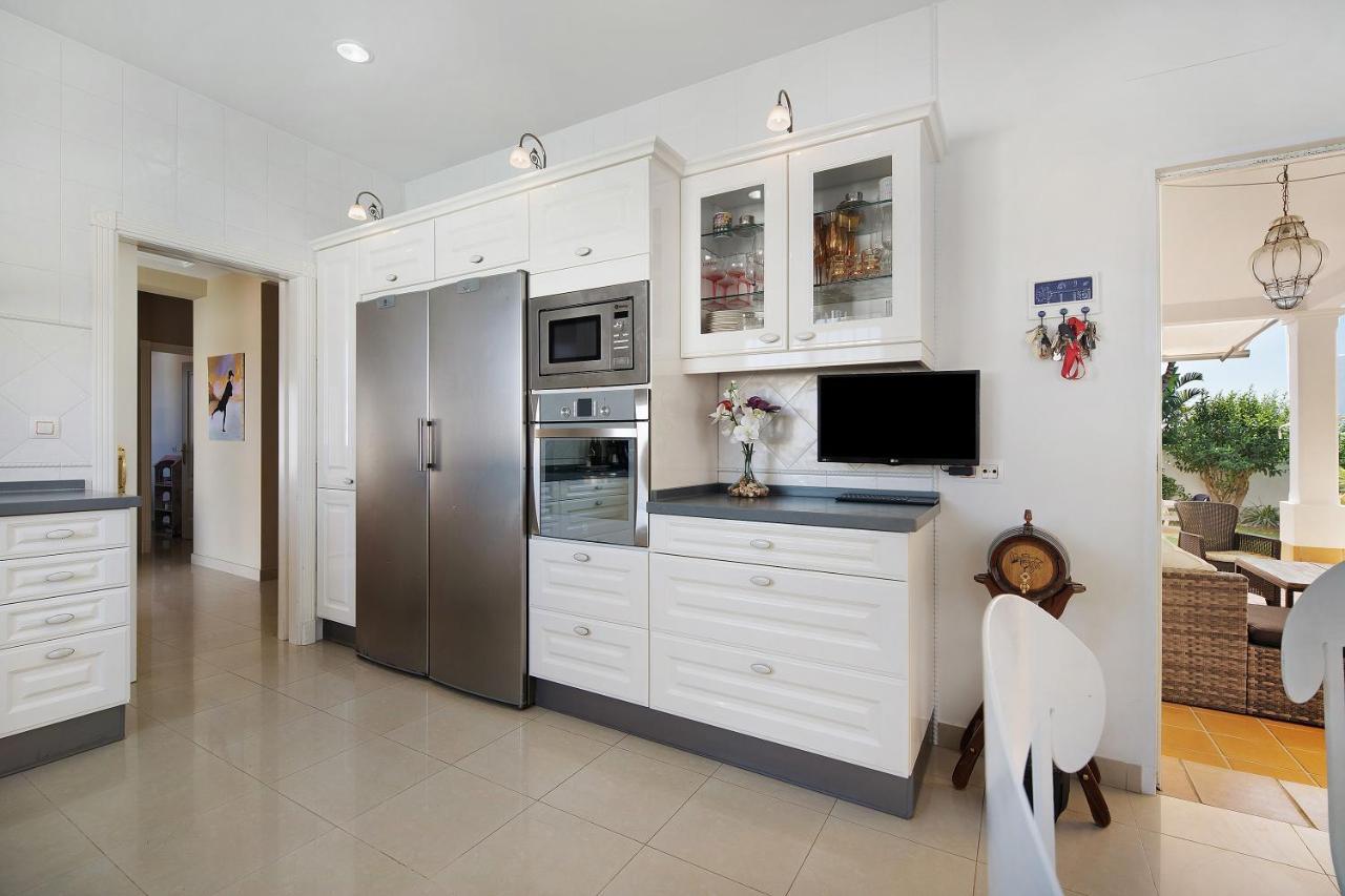 הוילה צ'יקלנה דה לה פרונטרה Casa Abedul Sancti Petri מראה חיצוני תמונה